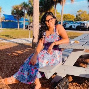 Meet your Posher, Raquel